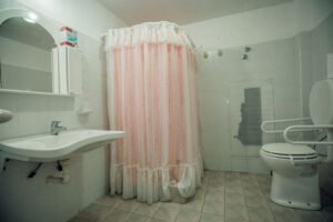 banio de departamento de 1 habitacion