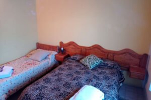 segunda habitacion de uno de los departamentos 